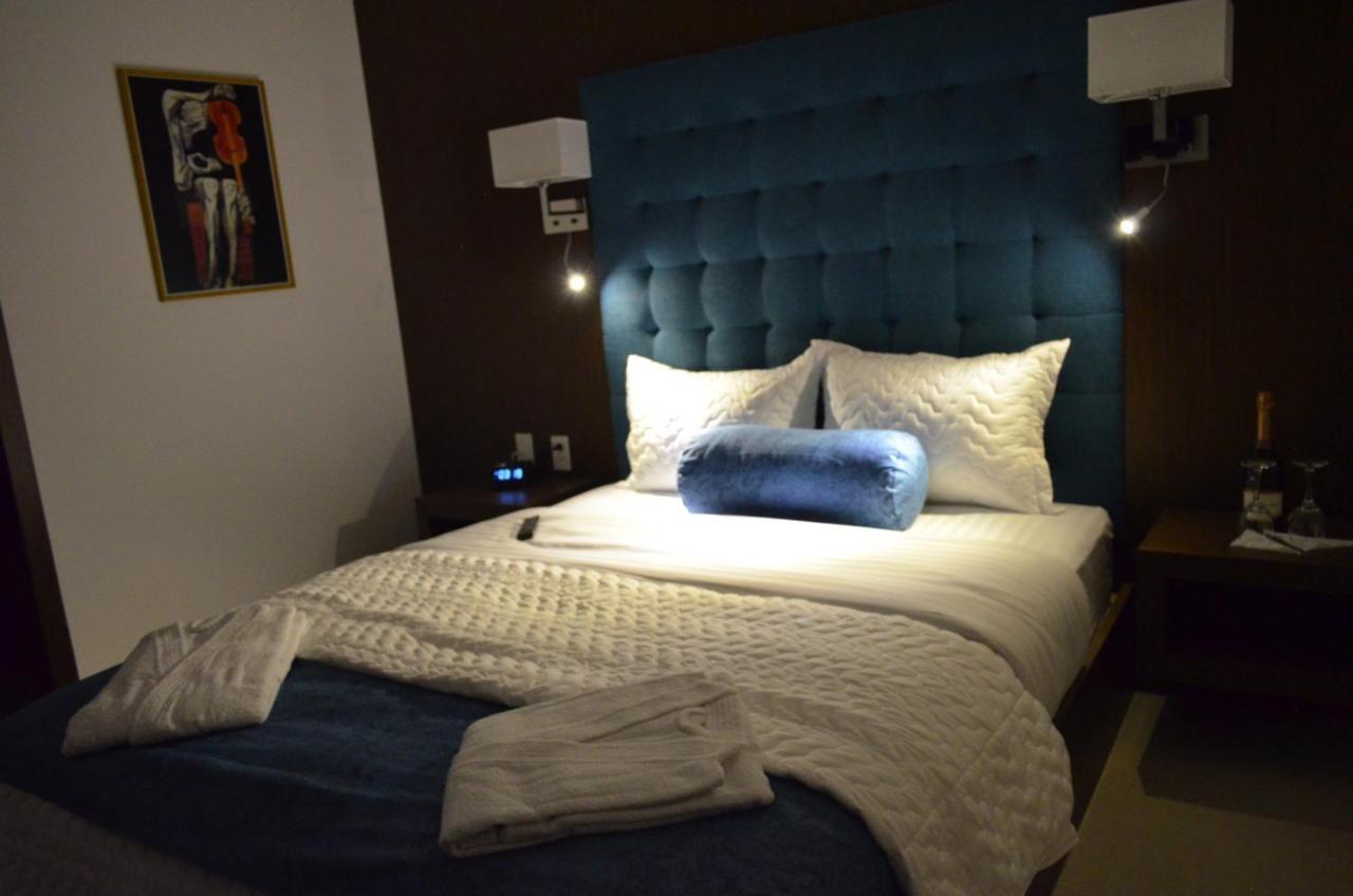 Hotel Gran Mariscal Quito Esterno foto
